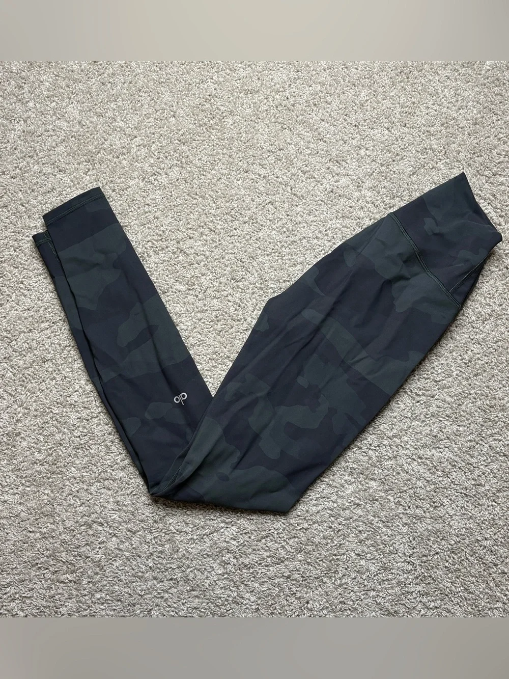 Alo Yoga AirLift Leggings